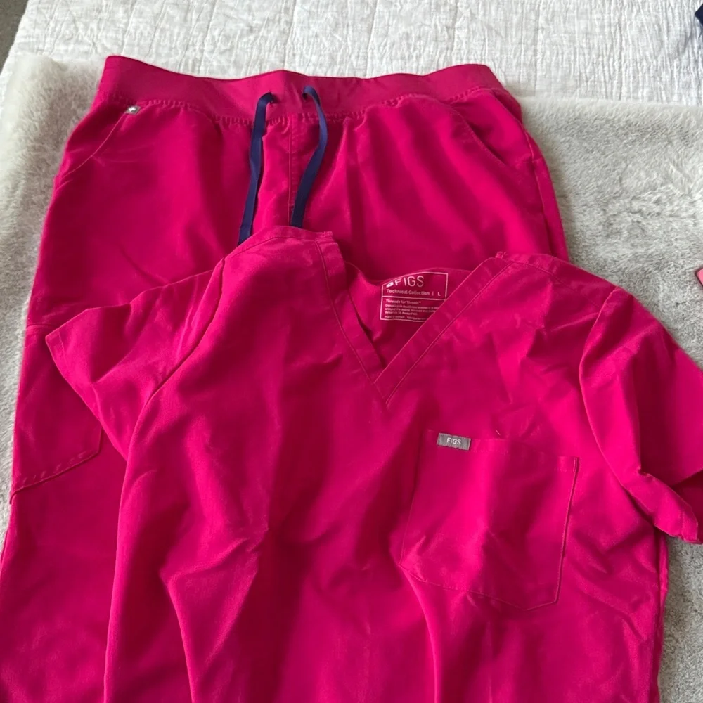 Figs Hot Pink Scrub Set - Picture 1 of 3